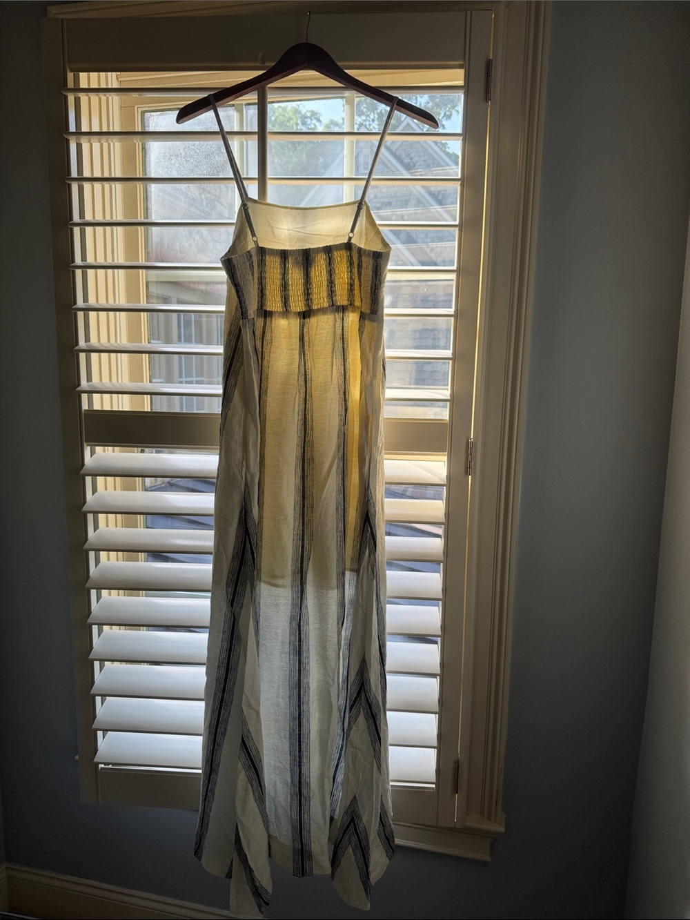 EVEREVE Andi Striped Maxi Dress - Picture 5 of 7